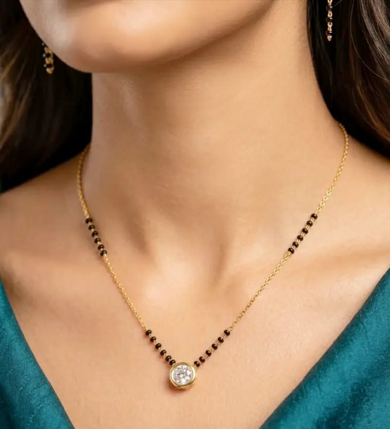 Single stone with black beads mangalsutra 
