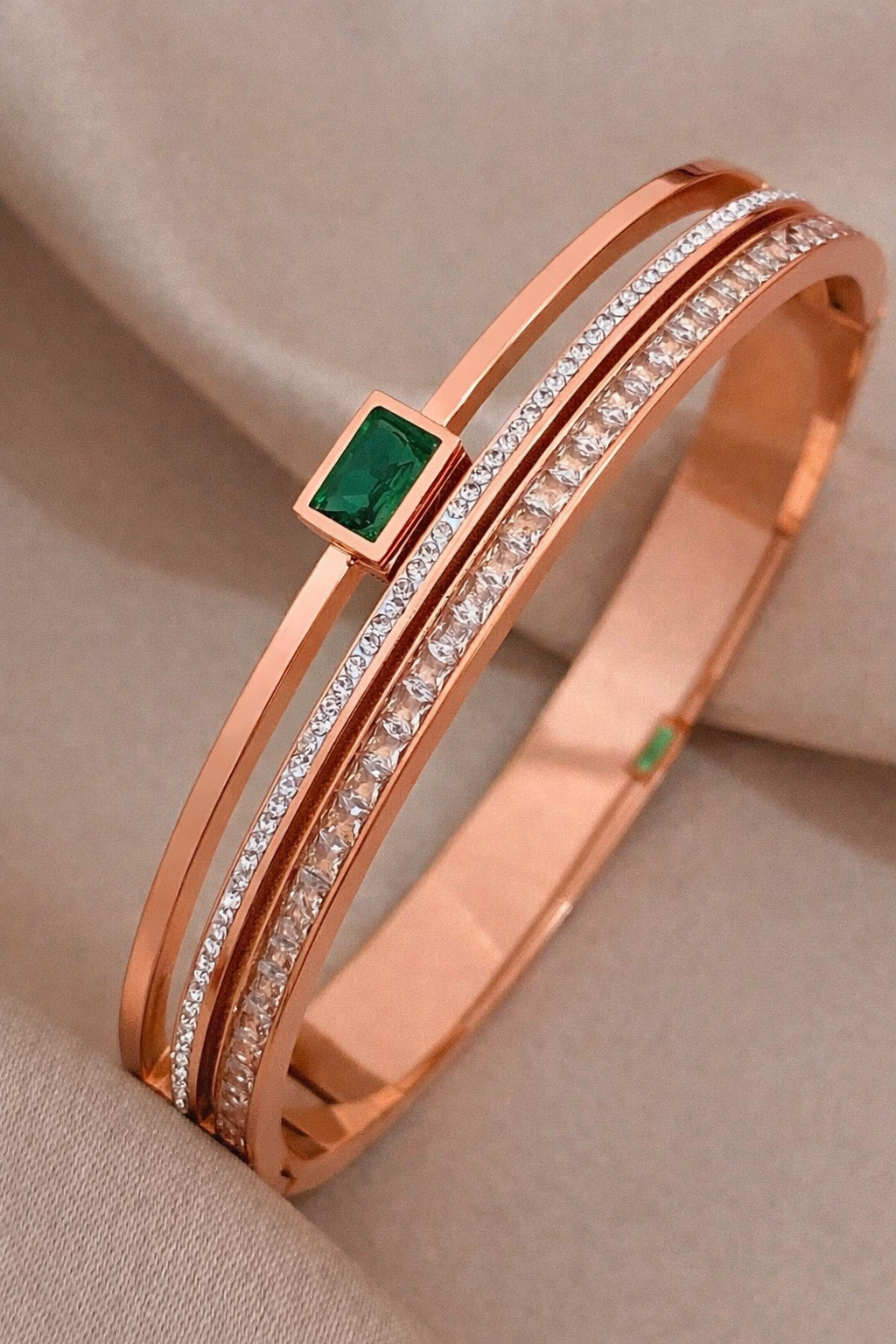Rose gold Emerald kada 
